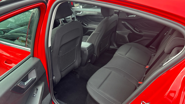 Ford Focus 1.0 EcoBoost Titanium 5dr Petrol Hatchback